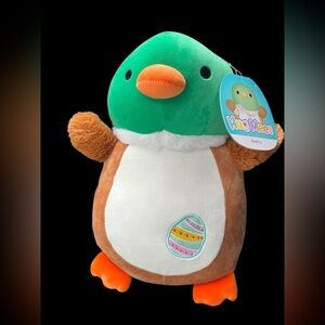 Squishmallows HugMees 14” Avery Brand New With Tags Easter Edition Collectable